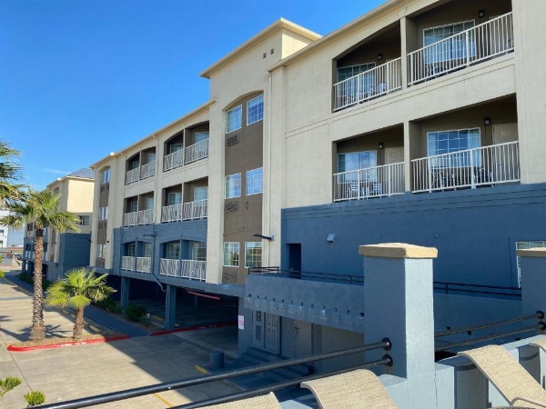 Galveston Beach Hotel image 10